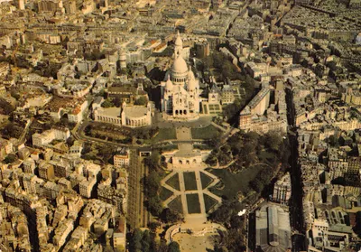 Vista aérea da Basílica do Sagrado Coração — Basílica de Montmartre — editor LYNA PARIS