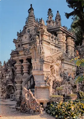 Haüterives — O Palácio Ideal — obra do carreiro Cheval (1836-1924)