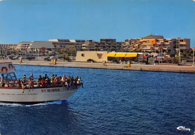 Embarcação turística — Port-Camargue — editor Cing