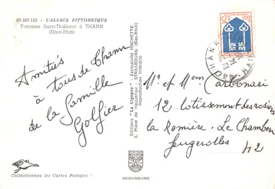Fontaine Saint-Thiébaut — estátua de santo com cetro — Edições Hachette — Verso