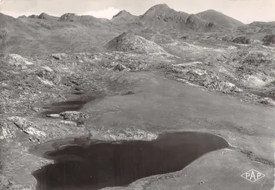 Lac de Balleil et Pic Peric — Vue Aérienne — Éditions PAGES au Bromure, n° 503