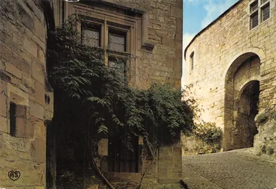 Cordes-sur-Ciel — Portail et maison Renaissance — Société des Cartes Postales APA-POUX, ALBI, N° 27