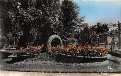 Jardin Public — La Corbeille — éditeur Tito