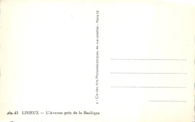 Basilique du Sacré-Cœur de Montmartre — vue panoramique — éditeur Cie des Arts Photomécaniques, n° 42 — Verso