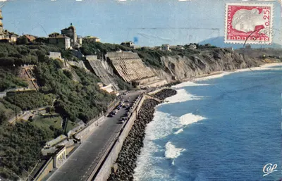 Biarritz — vue de la côte avec promenade et falaises — éditeur Cap