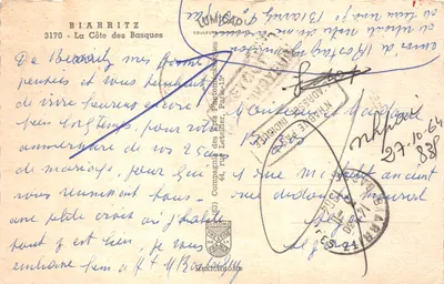Biarritz — vue de la côte avec promenade et falaises — éditeur Cap — Verso