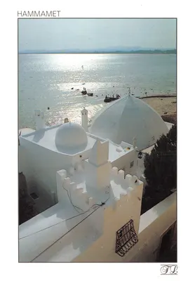 Hammamet — vue sur la mer avec dômes blancs — éditeur TUNISIE LUMIERE
