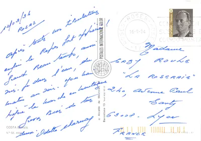 Costa Brava — krajobraz wybrzeża z skałami i łodzią — wydawca POSTALES INTERNACIONAL COLOR — Rewers