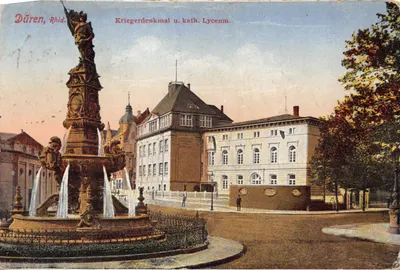 Düren, Rhld. — Monument aux soldats et bâtiment catholique Lyceum — éditeur Verlag Peter Peters