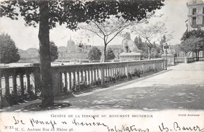 Genève de la terrasse du monument Brunswick — vue sur le Rhône et la ville, éditeur H. C. Andreae Rue du Rhône 98, n°33