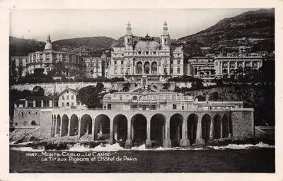 Monte-Carlo — Le Tir aux Pigeons et L'Hôtel de Paris — Éditions « La Cigogne »