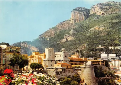 Palais Princier et la Tête de Chien — Monaco — Éditeur A. Rion, rue Raiberti, 06 - Nice