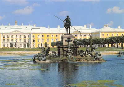 Le Jardin Supérieur — Fontaine de Neptune (1799) — éditeur non visible Peterhof