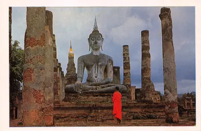Statue de Bouddha à Wat Mahathak — Sukothai, Nord de la Thaïlande — éditeur THAI SILPA, n°299