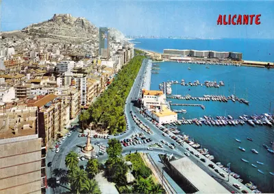 Alicante — vue aérienne du port et de la ville — éditeur Comercial PAPISA