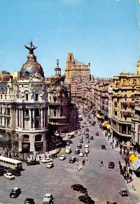 Madrid — Place de la Gran Vía — éditeur Fotocolor Malasaña n° 1006