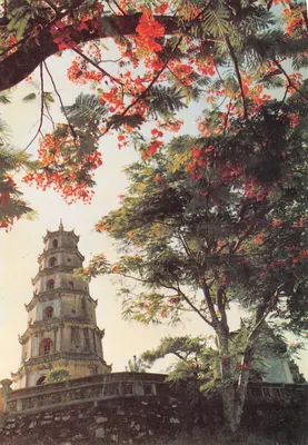 Pagode de Thiền Mụ — Hué — éditeur Liksín, n°4
