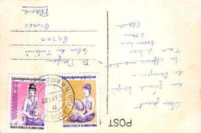 Shwedagon Pagoda — vue panoramique du temple doré à Yangon — éditeur inconnu — Verso