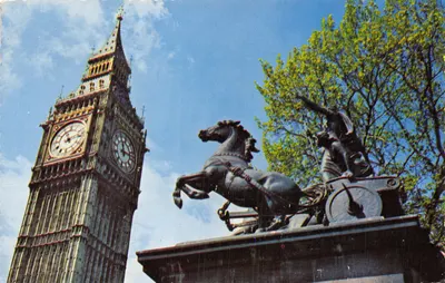 Big Ben und die Statue von Boudicca — Verlag THE PHOTOGRAPHIC GREETING CARD CO. LTD., LONDON, Seriennummer C8637