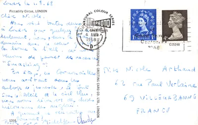 皮卡迪利圆环 — 繁忙场景与鹰泉及广告招牌 — The Photographic Greeting Card Co. Ltd. 编号1316 — 背面