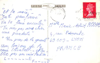 スタッフ・カレッジの入口 — 主入口とアーチおよび記念碑 — 出版元 E. T. W. DENNIS & SONS LTD. 番号 C.4902 — 裏面