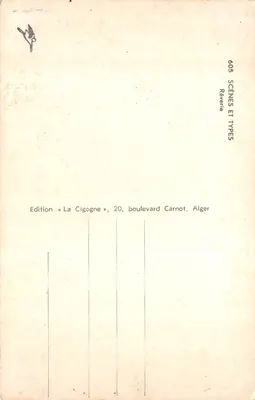Homme assis dans un arc — vue sur la mosquée de la Koubba et la minaret d'Alger — Édition « La Cigogne » — Verso