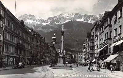 Innsbruck, Maria Theresienstraße — vue de la place avec le monument de la Vierge et les Alpes en arrière-plan — éditeur Echte Photographie, n° 76209