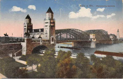 Cologne a. Rh. — Hohenzollernbrücke avec vue sur le pont de la rivière Rhin — éditeur non visible