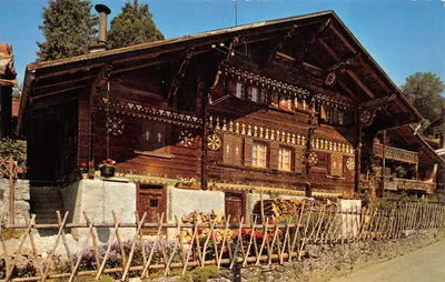 Gryon - Vieux Chalet — maison en bois traditionnelle suisse avec détails décoratifs — éditeur Photoglob-Wehrli S.A., Zurich, n° 1733