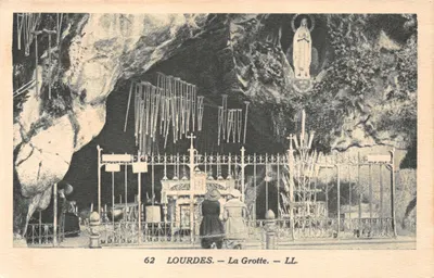 LOURDES — La Grotte — éditeur LL. n° 62