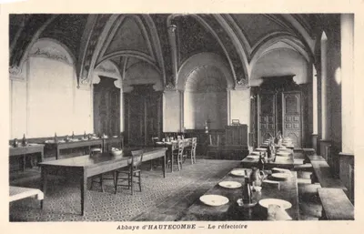 Abbaye d'HAUTECOMBE — Le réfectoire — éditeur non visible