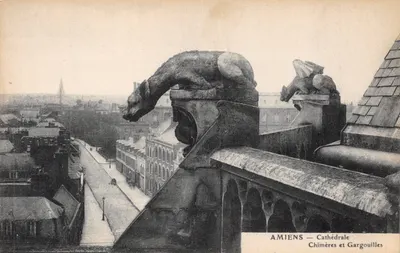 Amiens — Cathédrale — Chimères et Gargouilles