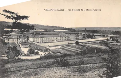 Clairvaux (Aube) — Vue Générale de la Maison Centrale — R. Rule, phot. Bar-sur-Aube Prison