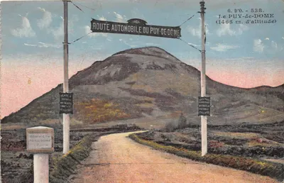 Le Puy-de-Dôme — sommet à 1465 m d'altitude — éditeur G. D'O. n° 538