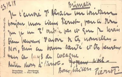 Strasbourg Place Broglie — widok placu z kioskami i budynkami, wydawca Kunstverlag Emil Hartmann, numer serii nie widoczny — Rewers