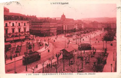 Clermont-Ferrand — Place de Jaude — G. D'O. 1090