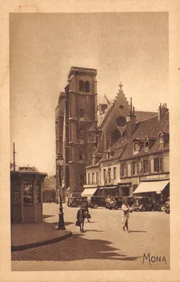 Place Bossuet — église Saint-Jean — éditeur MONA, n° EB. 119