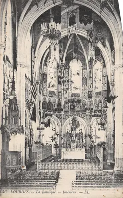 Lourdes — La Basilique — Intérieur — LL. Éditeur LL. N° 46