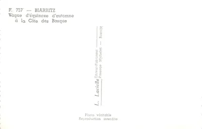 Vague d'équinoxe à la Côte des Basques — Biarritz — éditeur Lavielle — Verso