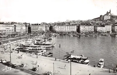 Port de Marseille — vue du Vieux-Port avec quai et bateaux — éditeur Ary