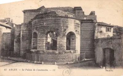 Arles — Le Palais de Constantin — éditeur Selecta, n°42
