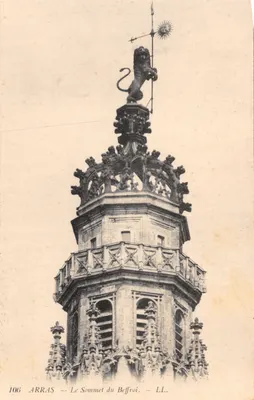 Arras — Le Sommet du Beffroi — LL. n° 106