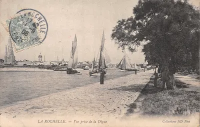 La Rochelle — Vue prise de la Digue — Collections ND Phot