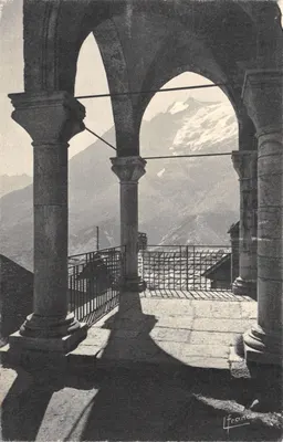 View of the Porch of the Church of the Terrasses — La Grave — publisher Photo L. Francou, Briançon