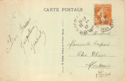 Bressuire — Ruines des Tours d'enceinte du Château datant de Philippe-Auguste — éditeur non visible, n° 9 — 背面