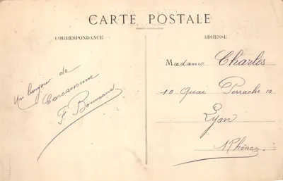 Stad Carcassonne — Algemene uitzicht van het oosten, Poort Narbonnais en Toren van het Schatkistje — É. Roudière, Afdruk-uitgever — Achterkant