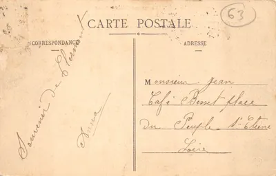 Clermont-Ferrand — Place Jaude, vue d'ensemble — L'Auvergne Pittoresque, n°41 — पीछे