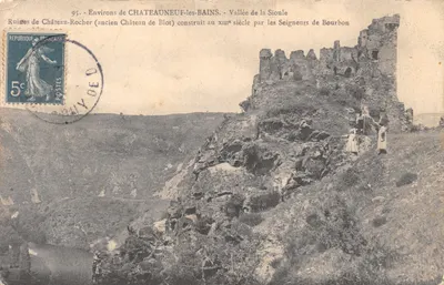 Ruines de Château-Rocher — ancien château de Blot — éditeur A. Michel, St-Gervais-d'Auvergne (P.-de-D.)