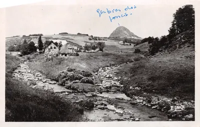 Gerbier-des-Joncs — vue du confluent de la Loire et de l'Aigueneire (Rivière Noire) — Édition Léon MARGERIT