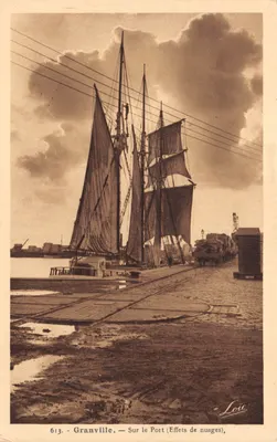 Granville — Sur le Port (Effets de nuages) — Loïc, n° 613